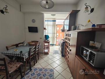 Elegante 5 vani 130 mq. in Via L. Da Vinci Alta