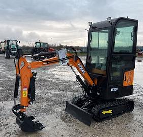 Mini Escavatore 10 qli con cabina