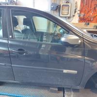 Porta anteriore dx nuda RENAULT CLIO del 2011