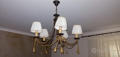 Lampadario in ferro battuto shabby country