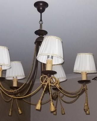 Lampadario in ferro battuto shabby country