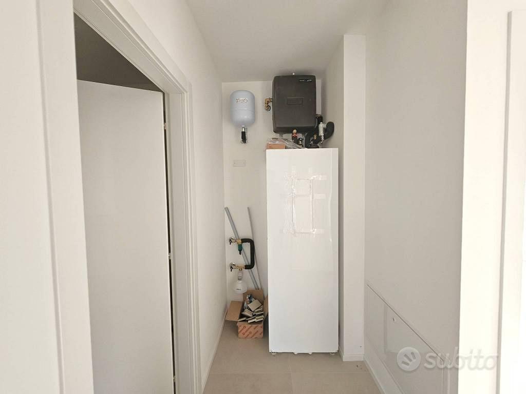 Appartamento di 140 m² con 4 locali e box auto a M - More