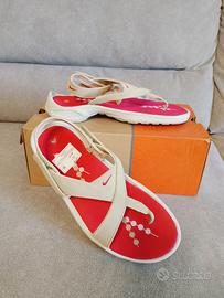 Rare Nike Beachy Thong Donna Sandali NUOVE Scatola