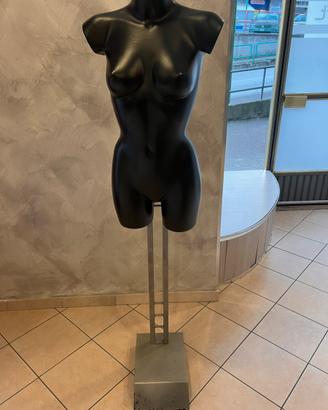 3 manichini donna