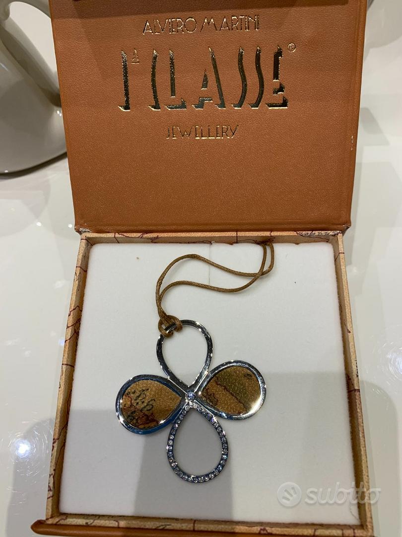 Collana con ciondolo Alviero Martini Abbigliamento e Accessori