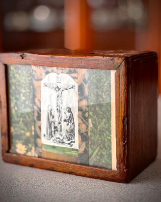Scrigno in legno Antico
