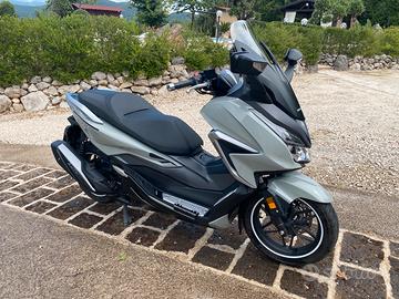 Honda Forza 350