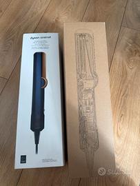 dyson airstrait piastra