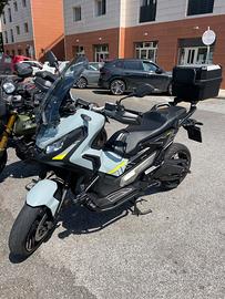 X-adv 750