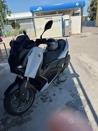 Xmax  300 techmax