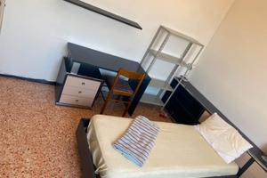 Un posto letto in una stanza doppia