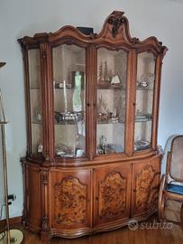 Vetrinetta legno intarsiato completa di chiavi
