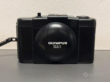 Olympus XA1
