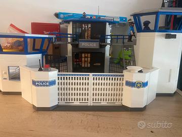 Playmobil centro di comando polizia con prigione
