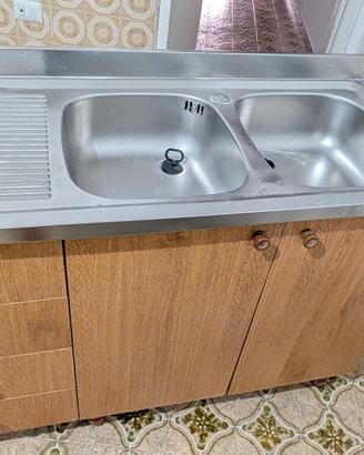Lavello acciaio inox due vasche e sgocciolatoio