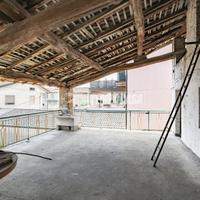 EDIFICIO DI 380MQ CON ANNESSA AREA ESCLUSIVA !!!