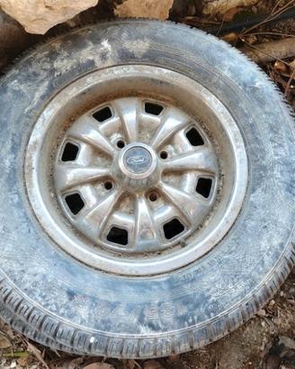 coppie cerchi epoca Ford  taunus cortina 13" 