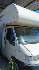 camper mansardato