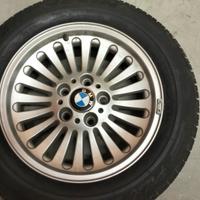 Gomma con cerchio 225/55/16 