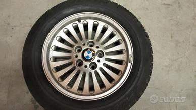 Gomma con cerchio 225/55/16 