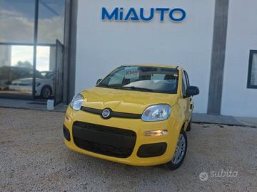 Fiat Panda 1.0 Hybrid, 2900€ANT. 175€MENS.