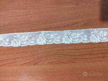 Pizzo Valenciennes nuovo