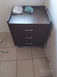 cassettiera in legno