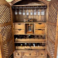 CREDENZA MOBILE BAR IN LEGNO CON ANTE A PERSIANA