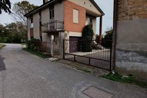 Villa di 180 m² con 4 locali e box auto a Cervesin