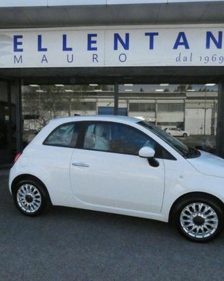 FIAT 500 1.0 Hybrid Lounge GPL