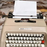 macchina da scrivere Olivetti lettere 35