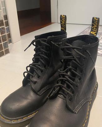 dr. Martens unisex