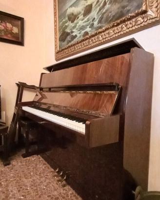 Pianoforte verticale PETROF