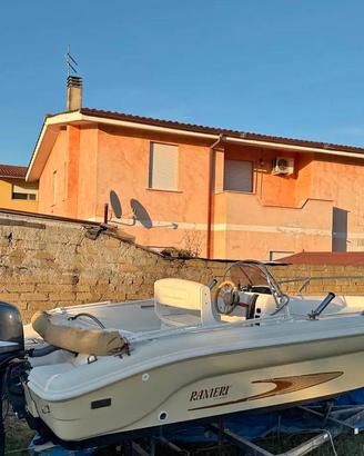 Barca a motore ranieri shark 17