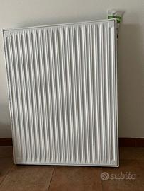 radiatore acqua calda marca de'longhi