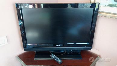 TELEVISORE 32 POLLICI "LG"