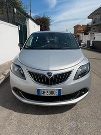 Lancia Ypsilon 1.0 FireFly 5 porte S&S Hybrid Ecoc