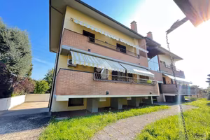 3 LOCALI A VILLA CORTESE