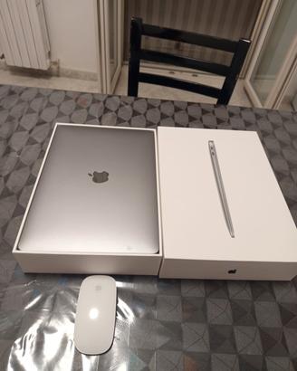 macbook air  2020 