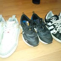 scarpe di marca,giacca e pallone da calcio