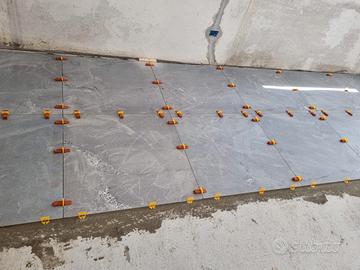 mattonelle in gress  porcellanato 80x80 cm.