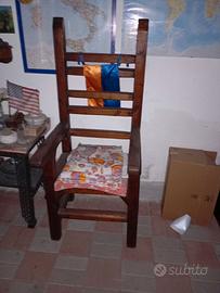 Trono in legno (Grande sedia)