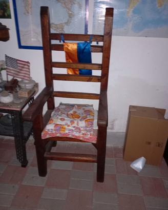 Trono in legno (Grande sedia)