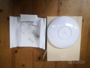 Access point Ubiquiti U6 Plus