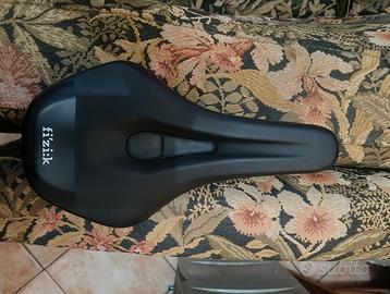 Sella bici Fizik Terra Aidon X3 145x245 short nose