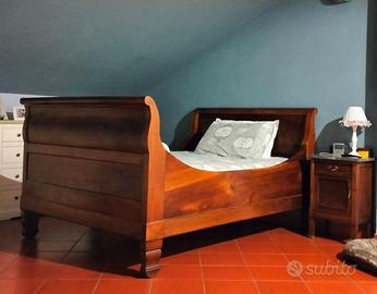 Letto a barca in noce massiccio, fine '800