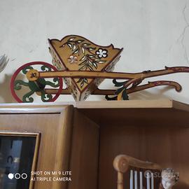 portagioie e carriola fatti a mano 