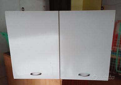 mobile e due pensili