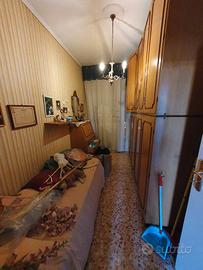 Cameretta legno: armadio 5 ante, letto e ribalta