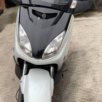 RICAMBI USATI MOTO Yamaha X MAX 250cc YAMAHA MINAR